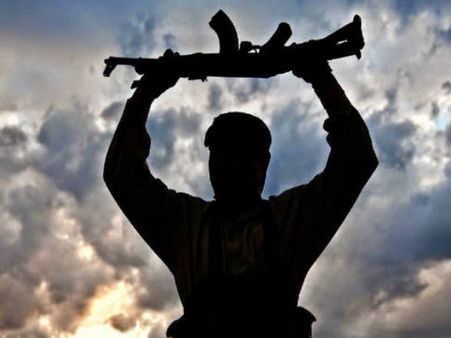 പോലീസുകാരെ വകവരുത്താന്‍ താലിബാന്റെ ആയുധം സുന്ദരന്മാരായ ആണ്‍കുട്ടികള്‍