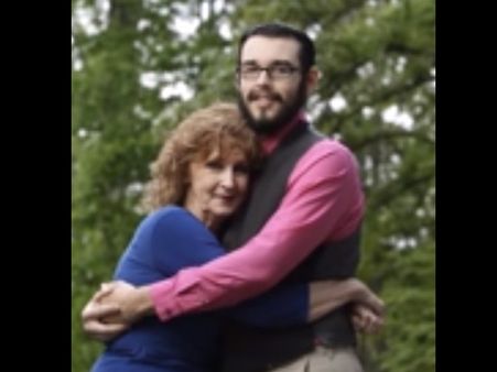 മൂന്നാഴ്ചത്തെ ബന്ധം; 71കാരിയെ 18കാരന്‍ വിവാഹം ചെയ്തു