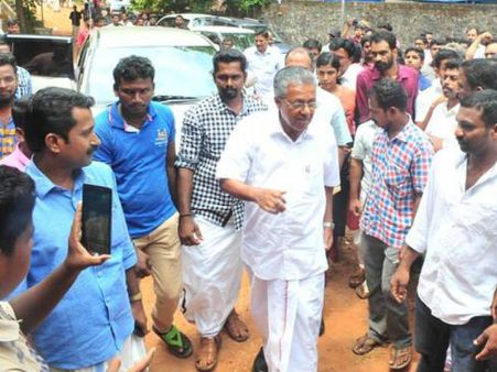 മുഖ്യമന്ത്രി പിണറായി വിജയന്‍... നിങ്ങള്‍ നുണപറയരുത്, നിയമസഭയിലെങ്കിലും