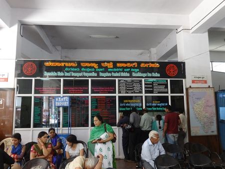 ബിഎംടിസി, കെഎസ്ആര്‍ടിസി സമരം തുടങ്ങി.. ഒരു വശം തളര്‍ന്ന് ബെംഗളൂരു... അവധി പ്രഖ്യാപിച്ചു!