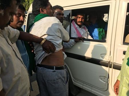 ഇത് മരണക്കളി... കര്‍ഷകരുടെ മേല്‍ നരനായാട്ട്.. ഗര്‍ഭിണിയുടെ വയറ്റത്തും ലാത്തിച്ചാര്‍ജ്ജ്!