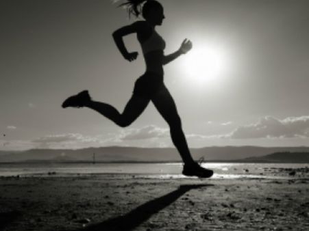 സെല്‍ഫിയെടുക്കുന്നതിനിടെ ദേശീയ കായികതാരം കുളത്തില്‍ വീണ് മരിച്ചു...