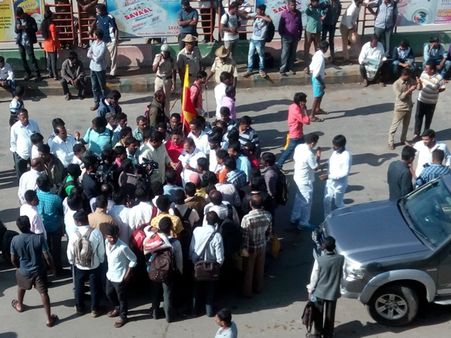 ഇതാണ് മോനേ ബന്ദ്... ഒന്നും രണ്ടുമല്ല, കര്‍ണാടക ബന്ദിന് 1200 സംഘടനകളുടെ പിന്തുണ!