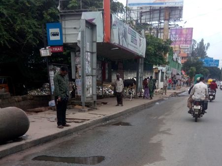 കര്‍ണാടക ബന്ദ് തുടങ്ങി; വണ്ടിയില്ല, സ്‌കൂളില്ല, സിനിമയില്ല... ബെംഗളൂരു മിക്കവാറും ഷട്ട് ഡൗണ്‍!