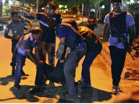 അവര്‍ അല്ലാഹു അക്ബര്‍ മുഴക്കി, ചോരപ്പുഴയൊഴുക്കി; ധാക്ക ഭീകരാക്രമണത്തിന് അന്ത്യമായി