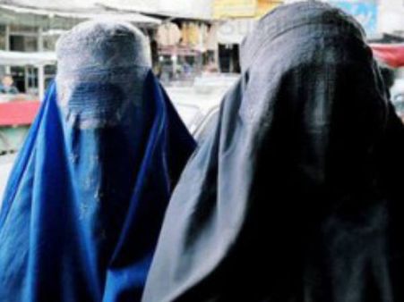 12 കാരിയെ പീഡിപ്പിച്ച് കൊന്നക്കേസിലെ പ്രതി ഹിജാബ് ധരിച്ച് ജയിലില്‍ നിന്നും പുറത്ത് ചാടി