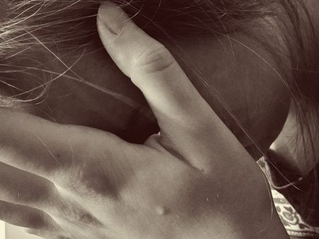 അധ്യാപികമാര്‍ അച്ഛനെതിരെ പീഡന പരാതി നല്‍കി; വിദ്യാര്‍ഥിനി ആത്മഹത്യ ചെയ്തു