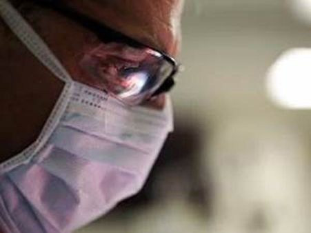 ഒമാന്‍: 63 വയസ്സിനുള്ളില്‍ 70 സര്‍ജറികള്‍, സമ്പാദ്യം മുഴുവന്‍ ചികിത്സയ്ക്ക് ചിലവഴിച്ച മലയാളി