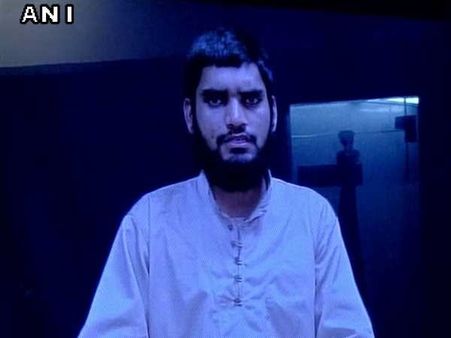 കശ്മീരിനെ ആക്രമിക്കാന്‍ ലക്ഷ്‌ക്കറെ ത്വയ്ബ പരിശീലനം ലഭിച്ചിരുന്നതായി പിടിയിലായ തീവ്രവാദി !