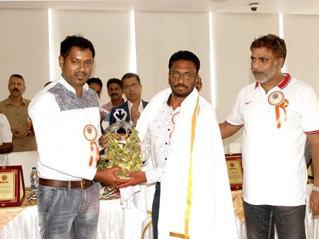 യുഎഇ യിലെ മലയാളി ഫുട്‌ബോള്‍ പ്രേമികളുടെ എകീകൃത  കൂട്ടായ്മ രൂപികരിച്ചു