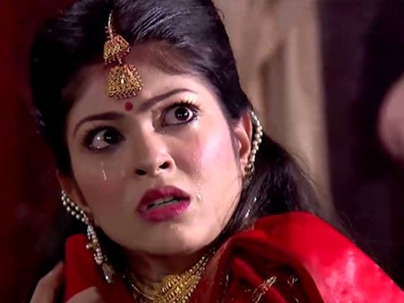 ഇന്ത്യന്‍ സീരിയല്‍ കാരണം ധാക്കയില്‍ 100 പേര്‍ക്ക് പരിക്ക്, 3 പെണ്‍കുട്ടികള്‍ ആത്മഹത്യ ചെയ്തു !