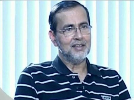 നായകള്‍ക്ക് വേണ്ടി വാദിക്കാന്‍ ലക്ഷങ്ങള്‍ കൊടുക്കുന്നത് ഏത് പട്ടിയാണെന്ന് ചിറ്റിലപ്പള്ളി !