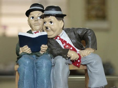 പുസ്തകങ്ങള്‍ വായിക്കുന്നത് ആയുസ് കൂട്ടും, വായിക്കാത്തവര്‍ക്ക് 2 വര്‍ഷം കുറയും!!