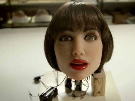 തിരിച്ച് 'സ്‌നേഹിക്കുന്ന' സെക്‌സ് ഡോളുകള്‍ വരുന്നു... മനുഷ്യവംശം കുറ്റിയറ്റ് പോകും?