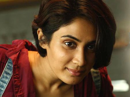 രാജകീയ വേഷമണിഞ്ഞ മാവേലിയെ കണ്ടപ്പോള്‍ സന്തോഷം തോന്നി, ഓണം ഓര്‍മ്മകളെക്കുറിച്ച് ദീപ്തി സതി