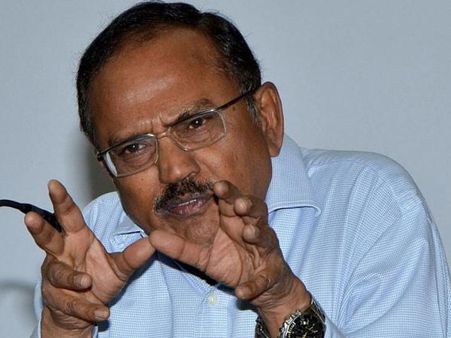 അജിത് ഡോവല്‍: ഇന്ത്യയുടെ 'ജെയിംസ് ബോണ്ട്'... പാകിസ്താനെ തകര്‍ത്തെറിഞ്ഞ ബുദ്ധികേന്ദ്രം