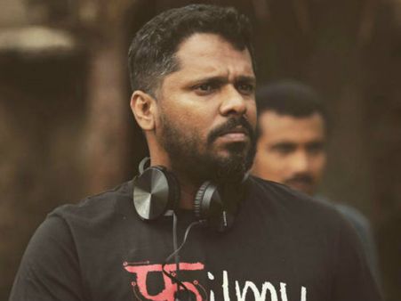 കുടിക്കാന്‍ കിട്ടുന്നത് മലിന ജലം? വിശ്വാസമില്ല മുഖ്യമന്ത്രീ; ആഷിക് അബുവിന്റെ നിവേദനം, വീഡിയോ...