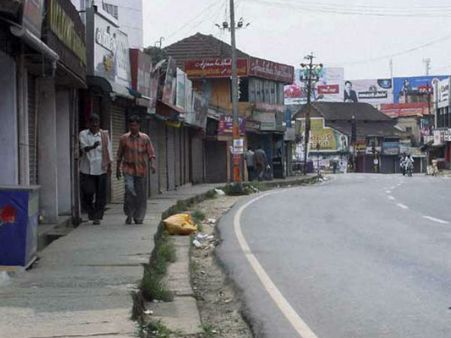 കേരളത്തിലും ത്രിപുരയിലും പണിമുടക്ക് പൂര്‍ണം