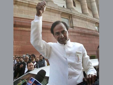 മുഖ്യമന്ത്രിയുടെ ആഗ്രഹ സാഫല്യത്തിന് 3.7 കോടിയുടെ കിരീടം ഭദ്രകാളിയ്ക്ക്