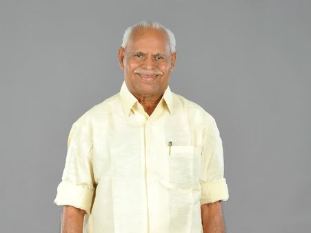 സിഎന്‍ ബാലകൃഷ്ണനെതിരെ വിജിലന്‍സ് എഫ്‌ഐആര്‍