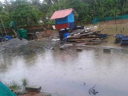 നിയമങ്ങള്‍ക്ക് പുല്ലുവില; തണ്ണീര്‍ത്തടത്തില്‍ മലബാര്‍ ഡെവലപേഴ്‌സിന്റെ ഫ്‌ളാറ്റ് സമുച്ചയം