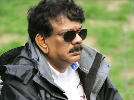 ഷാനവാസ് മുസ്ലിം ആയതല്ല. പ്രിയദര്‍ശന്‍ പറഞ്ഞ കാര്യമാണ് പ്രശ്‌നം! ഞങ്ങളെ വെറുതെ വര്‍ഗീയവാദികളാക്കരുത്!