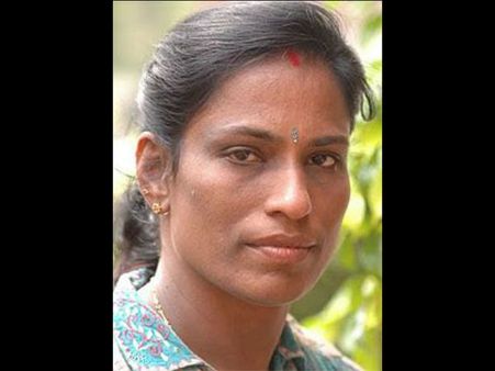 അമ്പത്തിരണ്ടാം വയസ്സില്‍ പിടി ഉഷ കെട്ടുനിറച്ച് ശബരിമലയിലേക്ക്... അയ്യപ്പനെ കാണാന്‍!