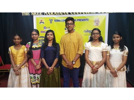 കവിതാ പാരായണ റൗണ്ട് സംഘടിപ്പിച്ചു