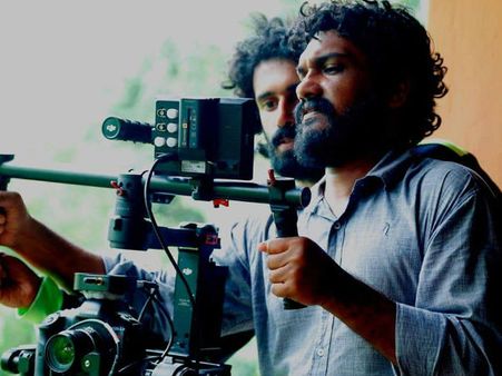 അടുത്ത സംഘി ഇതാ ലൈനില്‍.. സംവിധായകന്‍ സനല്‍ കുമാര്‍ ശശിധരന്‍! മോദിയെ പിന്തുണച്ചാൽ സംഘിയാക്കുമോ?