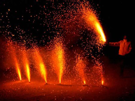 ദീപാവലി ആഘോഷത്തിനിടയില്‍ കാഴ്ച നഷ്ടപ്പെട്ടത് ആറ് കുട്ടികള്‍ക്ക്