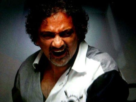 മഹിളാ സംഘടനകള്‍ ആഞ്ഞ് തുപ്പിയാല്‍ ആണ്‍കോയ്മ ഒലിച്ച് പോകും, ചളിക്കുണ്ടിലെ നേതാക്കളെ രക്ഷിക്കരുത്‌...