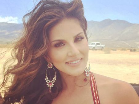 സണ്ണി ലിയോണ്‍ 'ഈ' അഭിനയവും നിര്‍ത്തുന്നു... ലക്ഷ്യം പൂര്‍ത്തിയാക്കി തിരിച്ചുവരും; അമ്മയെന്ന ലക്ഷ്യം