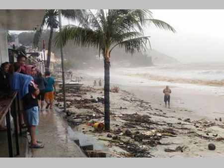 ഫിലിപ്പൈന്‍സില്‍ ഭൂചലനം: നിനയ്‌ക്കൊപ്പം രാജ്യത്തെ കാത്തിരിക്കുന്നത് സുനാമി!!