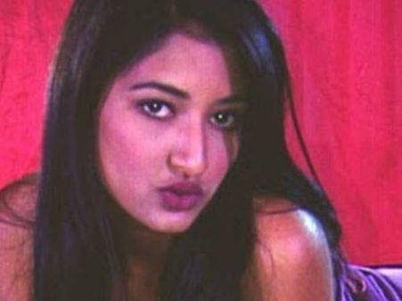 'ഔറത്തൊന്നും' ഇവര്‍ക്ക് പ്രശ്‌നമല്ലേ? ലോകത്തെ ഞെട്ടിച്ച 10 മുസ്ലീം 'പോണ്‍ സുന്ദരികള്‍'!!!