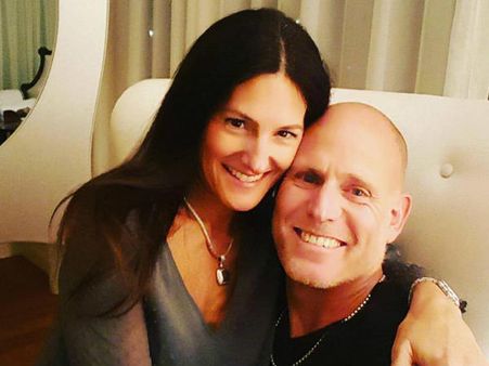 അപരിചിതരുമായി സെക്‌സ്, ത്രീസം! വൈഫ് സ്വാപ്പിങ് അല്ല, സ്വിംഗിങ്; ദാന്പത്യം ഉഷാറാക്കിയ വിഭ്രമസത്യങ്ങൾ