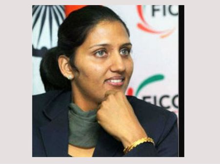 കൃഷ്ണ പൂനിയയുടെ അടിയുടെ ചൂടറിഞ്ഞ് പൂവാലന്മാര്‍!പെണ്‍കുട്ടികളെ ഉപദ്രവിച്ചവരെ കൈകാര്യം ചെയ്തു...