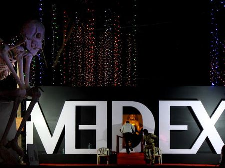 കണ്ണിലൂടെ.. വായയിലൂടെ.. അകത്ത് കടക്കാം; ശരീരം മുഴുവന്‍ അറിഞ്ഞ് പഠിക്കാം!