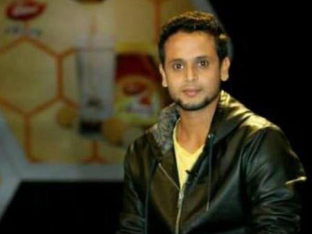 കാമുകിയുടെ നഗ്നചിത്രങ്ങള്‍ ഫേസ്ബുക്കിലിട്ട് അർമാദിച്ചു..!! പ്രശസ്ത ക്രിക്കറ്റ് താരത്തിന് പണികിട്ടി.!