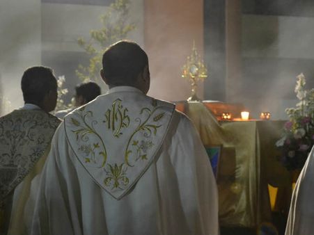 കേരള കത്തോലിക്ക സഭയിലെ വൈദികരുടെ കാമകേളികള്‍!! സഭയുടെ രഹസ്യങ്ങൾ.!! ഞെട്ടിക്കുന്ന വെളിപ്പെടുത്തല്‍..!