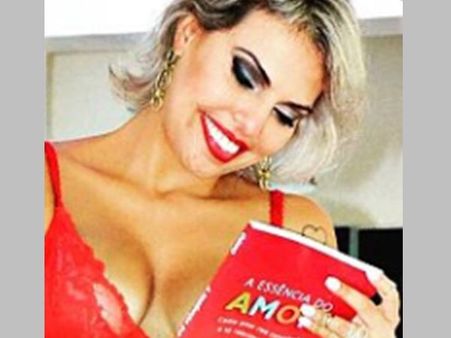 ലൈംഗീക തൊഴിലാളിയാവാന്‍ അഭിഭാഷക കോട്ട് വലിച്ചെറിഞ്ഞു; എന്തിനായിരുന്നെന്ന് കേട്ടാല്‍ ഞെട്ടും