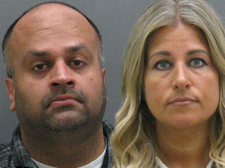 16 കാരിയായ മകളുടെ കൂട്ടുകാരെ കിടപ്പറയിലെത്തിക്കാന്‍ മാതാപിതാക്കളുടെ ശ്രമം... അച്ഛന്‍ ഇന്ത്യക്കാരന്‍