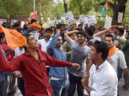 'വിദ്യാര്‍ത്ഥി ഐക്യം'; സ്വാശ്രയ കോളേജില്‍ ഇനി കൊടി ഉയരും; വിദ്യാര്‍ത്ഥി യൂണിയന്‍ നിര്‍ബന്ധം