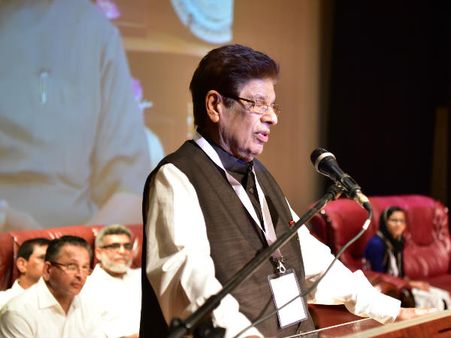 ഇ അഹമ്മദിന്റെ അവസാന വിദേശയാത്ര ദുബായിലേക്ക്; അതും ജന്മനാടിന്റെ ആദരം ഏറ്റുവാങ്ങാന്‍