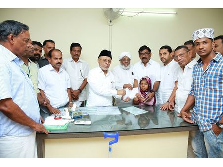 ബഹ്‌റൈന്‍ കെഎംസിസി ഹൈദര്‍ സഹായ ഫണ്ട് കുടുംബത്തിന് കൈമാറി