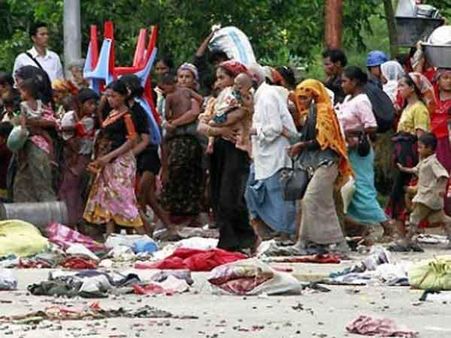 ഗര്‍ഭിണിയെ ചുട്ടുകൊന്നു..! കരഞ്ഞ കുഞ്ഞിന്റെ കഴുത്തറുത്തു..! റോഹിംഗ്യകള്‍ക്കെതിരെ നടക്കുന്നത് !!