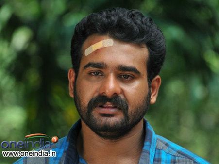 കളി കാര്യമാകുമോ? മനോരമ, മാതൃഭൂമി, ഏഷ്യാനെറ്റ് പ്രമുഖര്‍ക്കെതിരെ പൊട്ടിത്തെറിച്ച് സിദ്ധാര്‍ഥ് ഭരതന്‍!