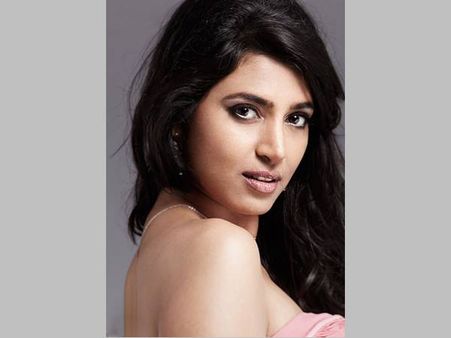 പ്രശസ്ത നടനുമായി കിടക്ക പങ്കിടല്‍..പൊട്ടിത്തെറിച്ച് നടി കസ്തൂരി..സംഭവിച്ചതെന്ത്..വീഡിയോ!!