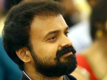 അവളും നമ്മുടെ പെങ്ങന്മാരില്‍ ഒരാളാണ്, അവള്‍ക്കും നീതി വേണം!! മിഷേലിന് നീതി തേടി കുഞ്ചാക്കോ ബോബന്‍!!