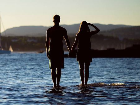 പ്രണയിനികളെ കസ്റ്റഡിയിലെടുത്ത മൂന്ന് പോലീസുകാര്‍ക്ക് സസ്‌പെന്‍ഷന്‍