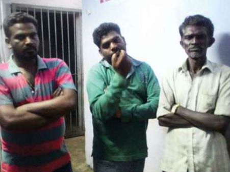 മദ്യപിച്ച് പൂസായി വീട്ടമ്മമാര്‍ക്ക് നേരെ അശ്ലീല പ്രദര്‍ശനം!പോലീസിനെയും തല്ലി! 3 പേര്‍ അറസ്റ്റില്‍...